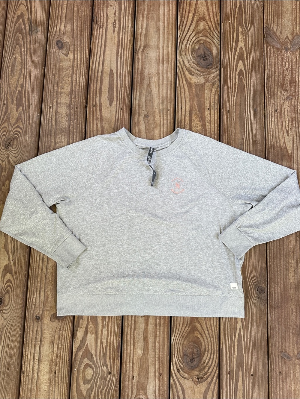 Vuori Naples Beach Club Gray Performance Crewneck Sweatshirt L